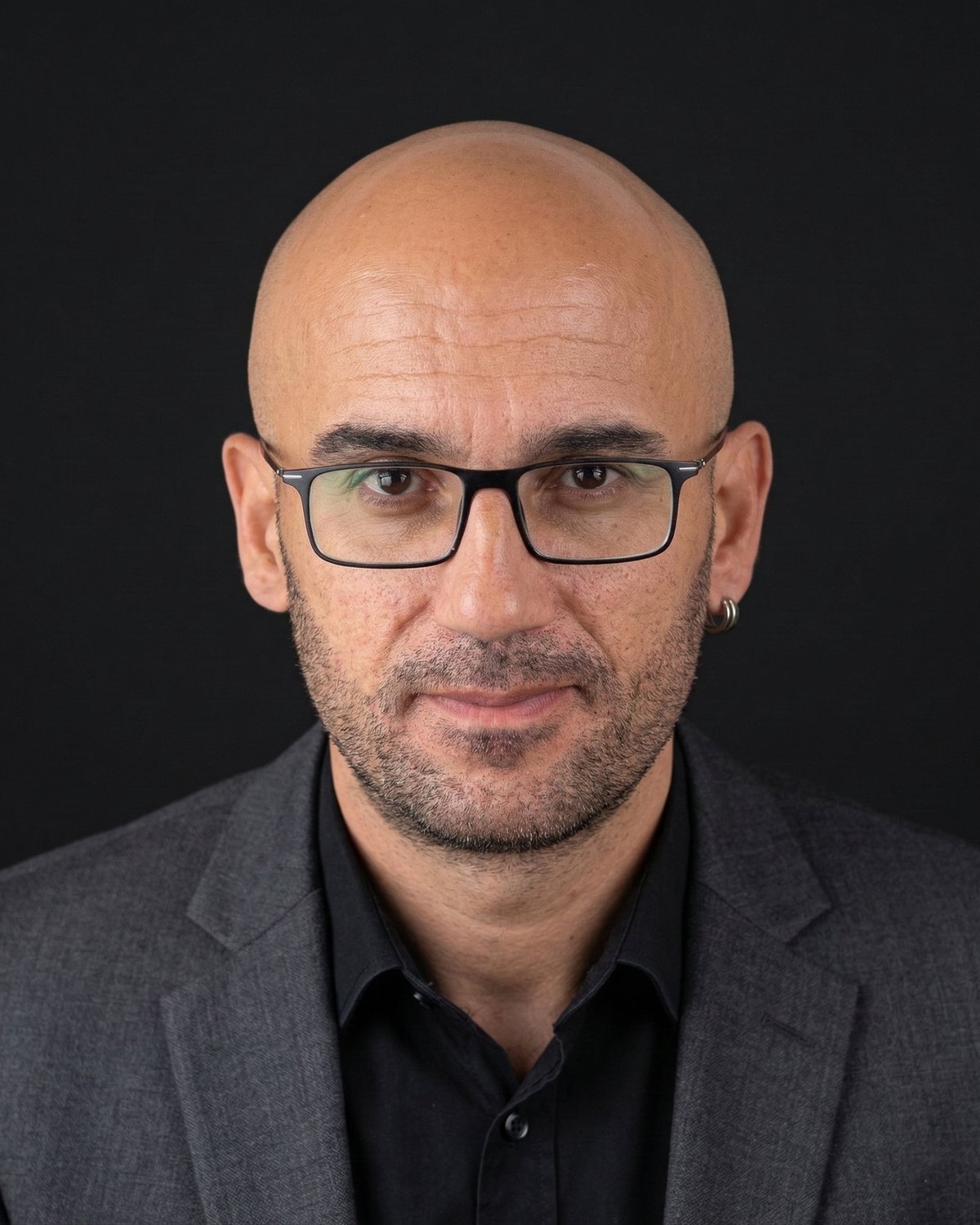 Dr. M. Oktar Guloglu — Neuroscientist and Author